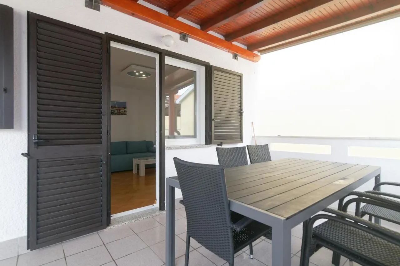 Apartments Jasna 4 Novigrad   Novigrad (Istria)