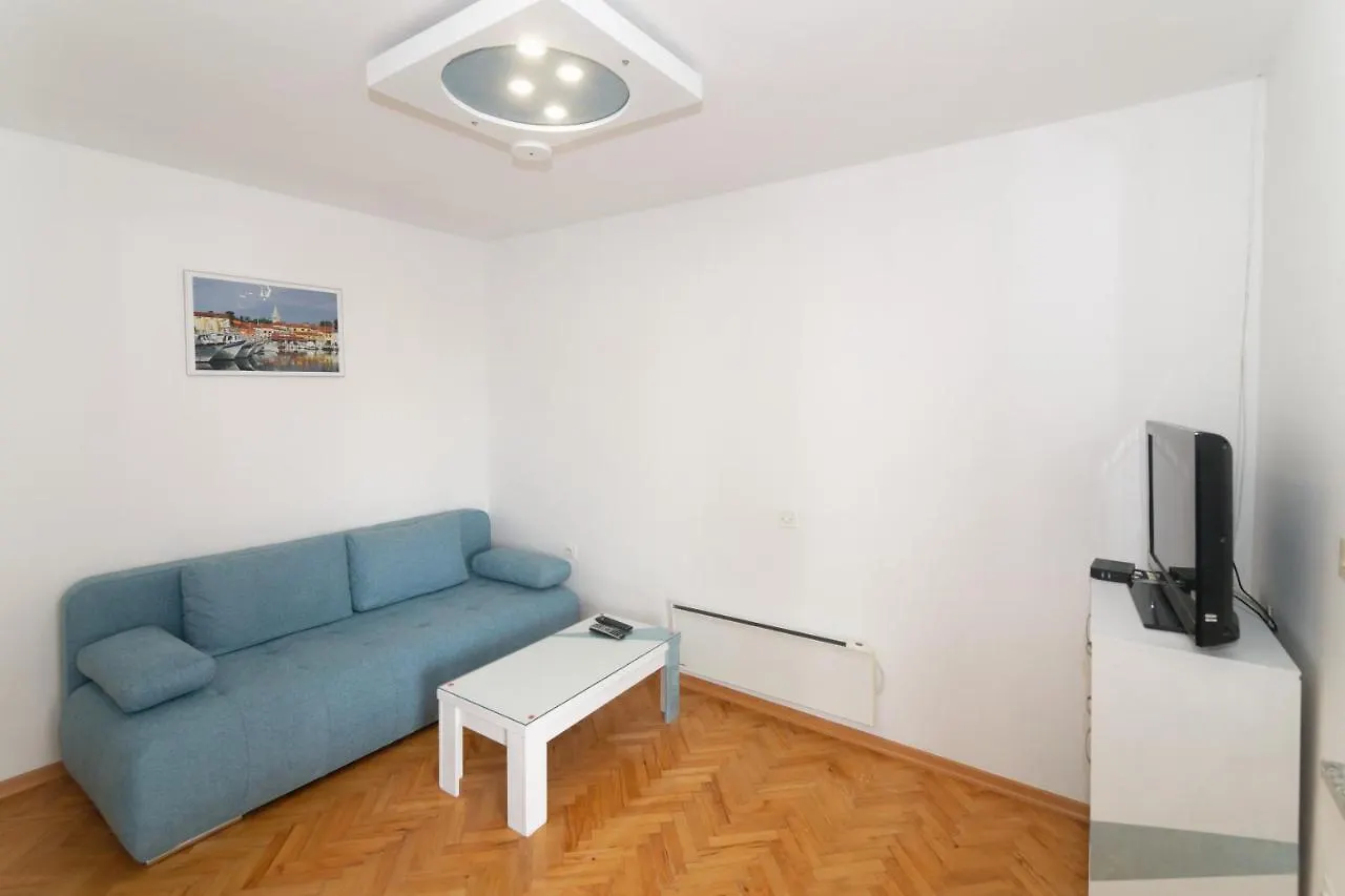 Apartments Jasna 4 Novigrad  Croatia
