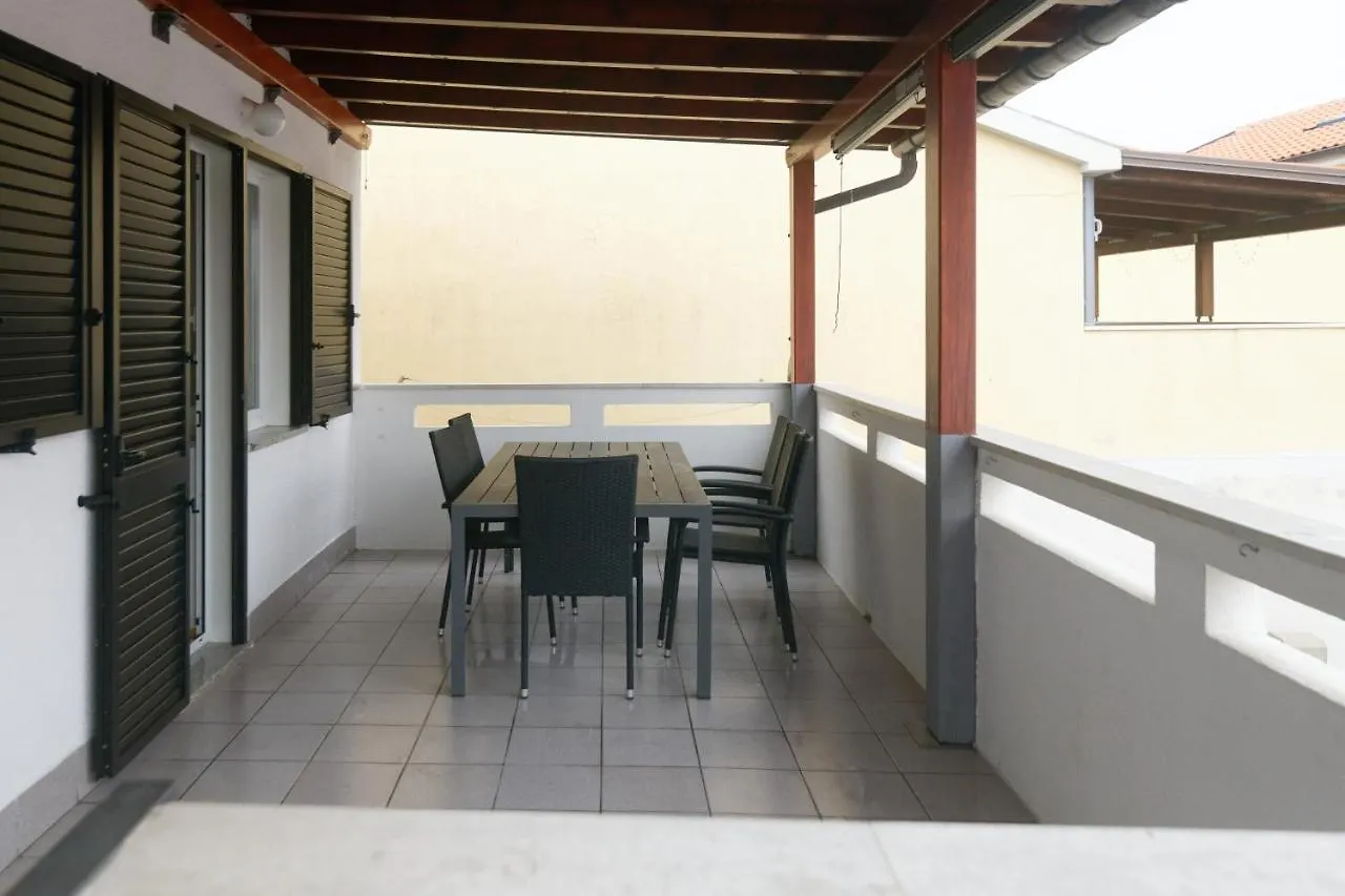 Apartments Jasna 4 Novigrad  Croatia